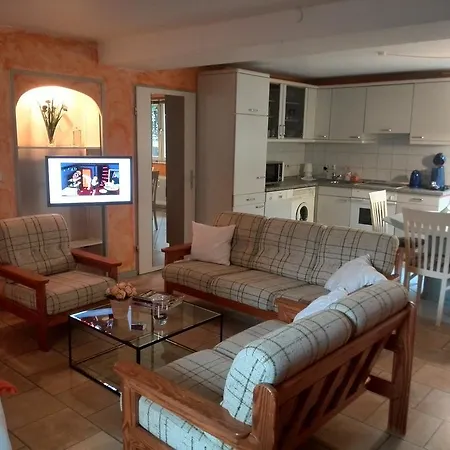 Altes Zollhaus Am Klinikum Otel 3*