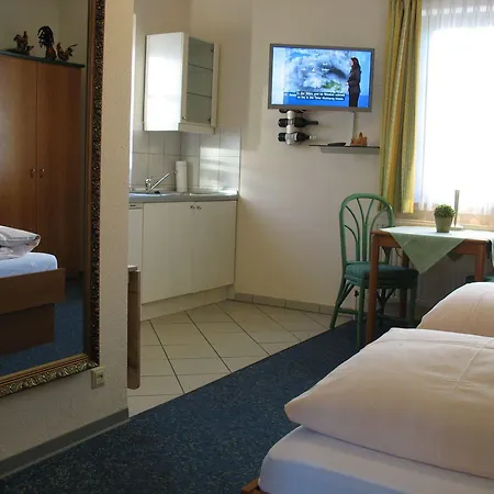 Otel Altes Zollhaus Am Klinikum